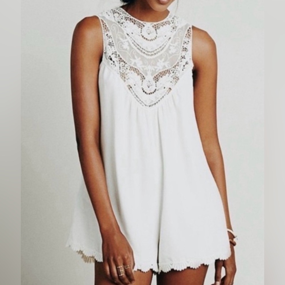 Jen’s Pirate Booty for Free People White Lace Wanderlust Romper Like New!! Sz XS
